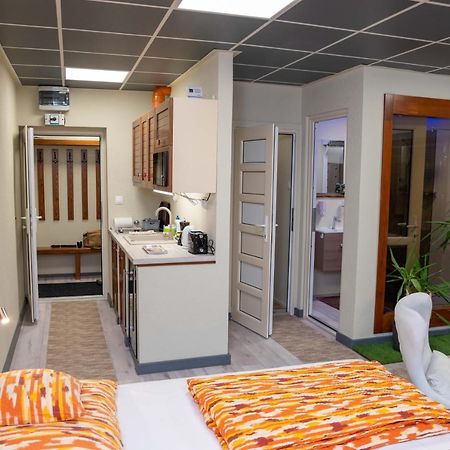E 14 Aparthotel Berekfürdő Kültér fotó